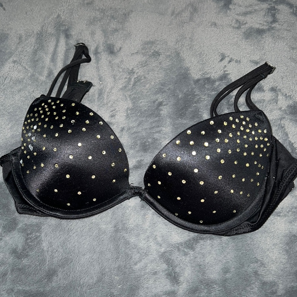 Pink Vs Heartbreaker Push-Up Bra